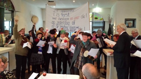 Farce-Majeure-Act van de Sopranen (koorfeest 24 nov)